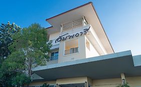 อัมพวารี Amphawaree Hotel